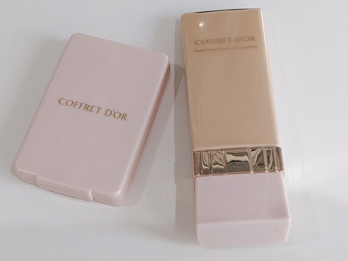 コフレドール ヌーディカバー モイスチャーリクイドUVをレビュー