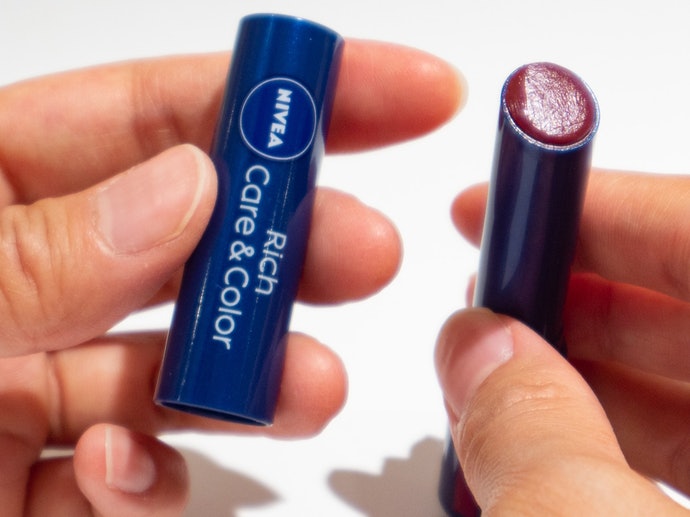 ニベア リッチケア カラーリップを他商品と比較 口コミや評判を実際に使ってレビューしました Mybest