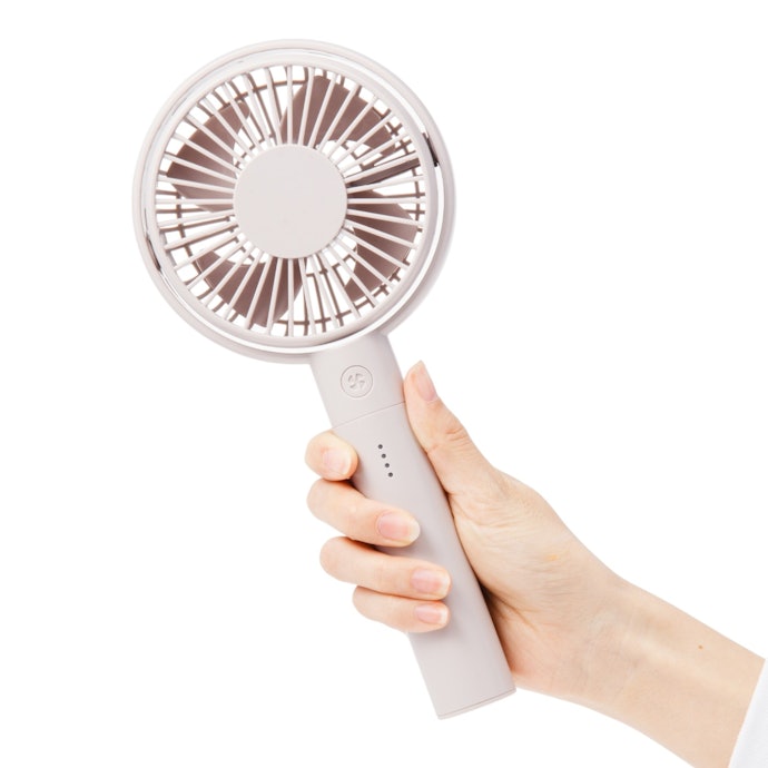 良品計画 無印良品 角度が変えられる充電式ハンディファン MJ-MH4-PKは他のハンディファン・ハンディ扇風機とどう違うの?