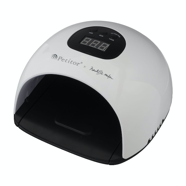 プチトル ネイリストmika. コラボネイルライト（48W）をレビュー