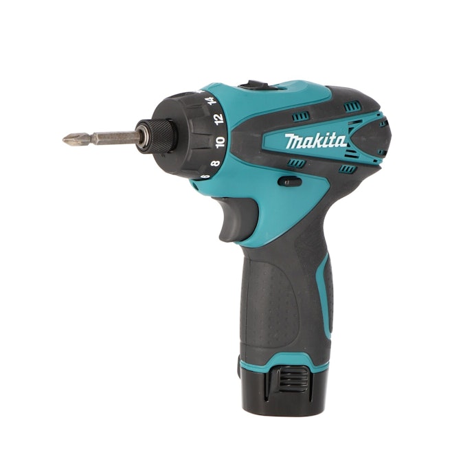 マキタ 充電式ドライバドリル 10.8V DF030DWXをレビュー マキタ 充電式ドライバドリル 10.8V DF030DWXをレビュー