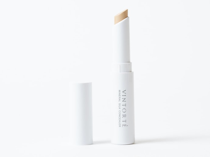 ヴァントルテ ミネラルシルクコンシーラーを他商品と比較 口コミや評判を実際に使ってレビューしました Mybest