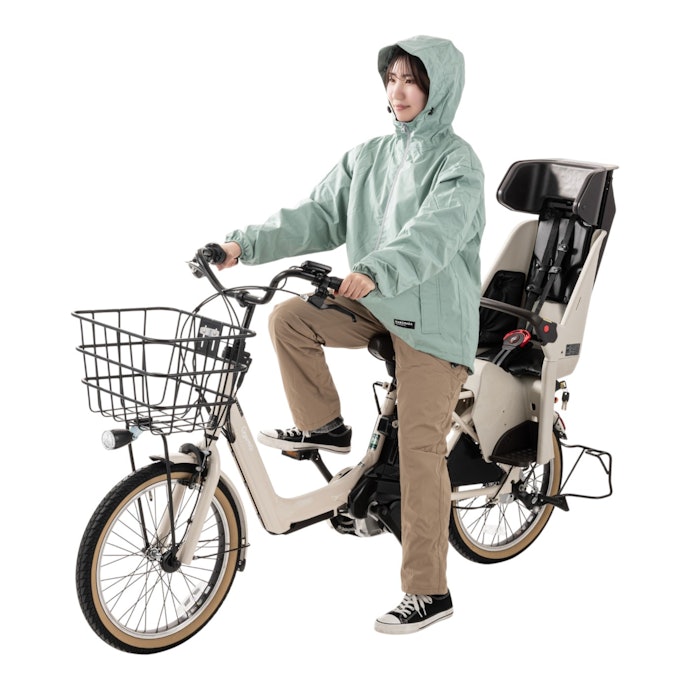 カジメイク AME TO HARE レインスーツフェミニン3 7481は他の自転車用レインコートとどう違うの?
