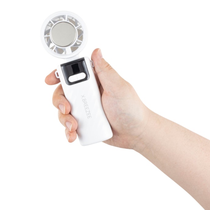 ヒロ・コーポレーション X.BREEZEE 冷却プレート付き100段階ハンディーファン HDL-2130は他のハンディファン・ハンディ扇風機とどう違うの?