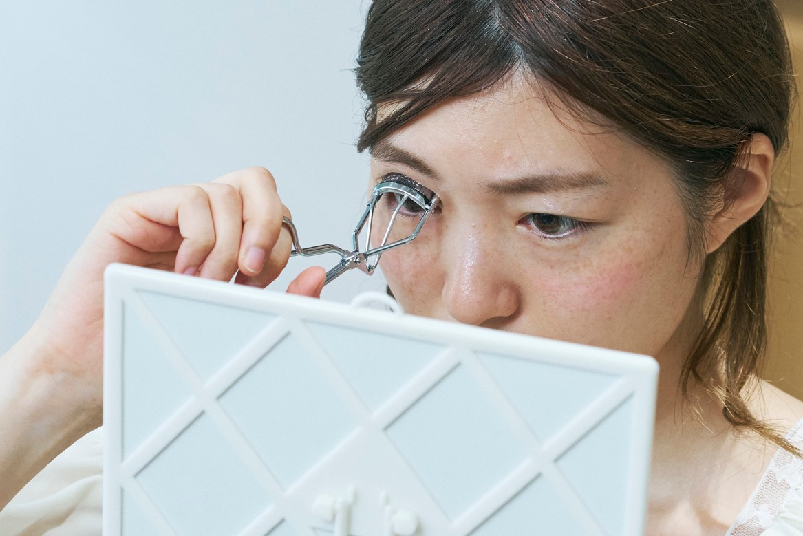 シュウウエムラ アイラッシュカーラーを他商品と比較 口コミや評判を実際に使ってレビューしました Mybest