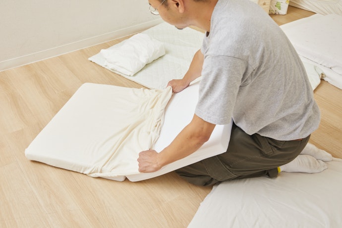 防水シーツが付属。敷布団を洗えないのが惜しい