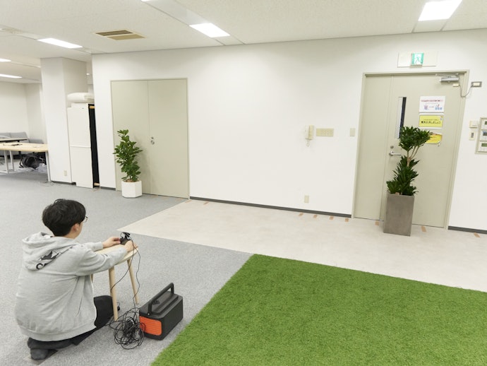 前後ともに広画角。割り込みやすり抜けも記録しやすい