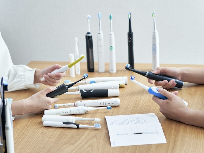 本体がやや重いが、滑りにくく安定した握り心地。振動音の小ささも高評価に
