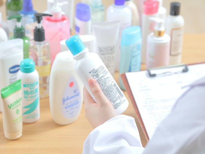 ニベア ロイヤルブルーボディミルク美容ケアを他商品と比較!口コミや評判を実際に使ってレビューしました! | mybest ニベア ロイヤルブルーボディミルク美容ケアを他商品と比較!口コミや評判を実際に使ってレビューしました! | mybest