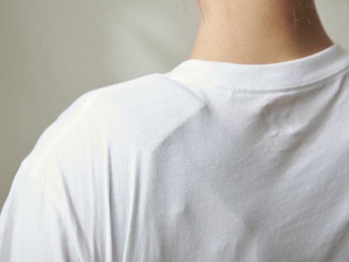 薄着だと肩・背中部分に着用感が目立つ