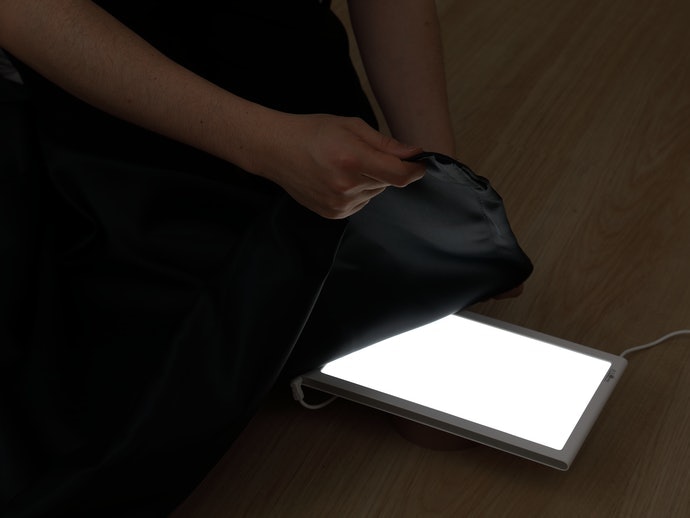 ほとんど光漏れなし。至近距離でのLEDの光もしっかり遮る