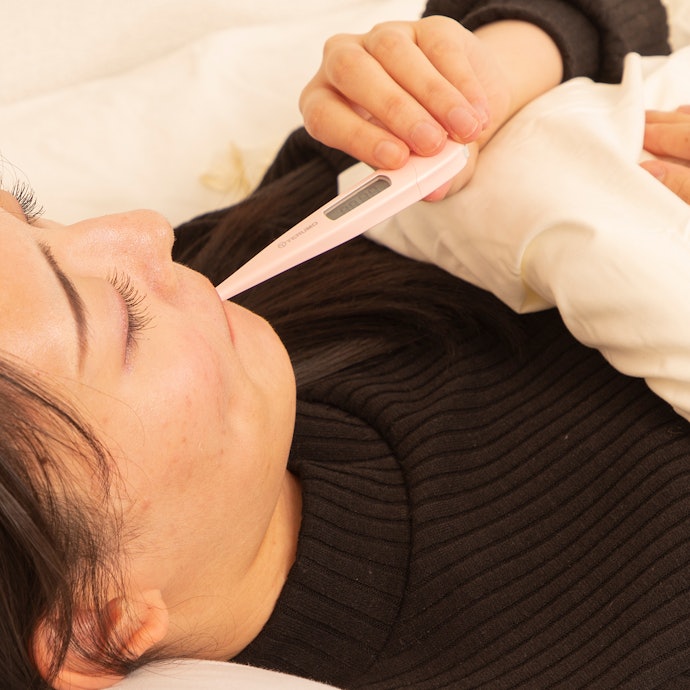 くわえる部分が長く差し込みやすい。細くて軽いので持ちやすいのもよい