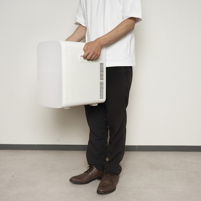 オーム電機 保冷保温ボックス ポータブル電子式 KAJ-R136R-Wをレビュー オーム電機 保冷保温ボックス ポータブル電子式 KAJ-R136R-Wをレビュー