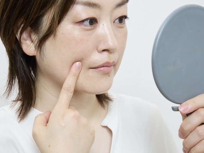 皮脂・乾燥の両方に強い。カサつきもベタつきも気になりにくい