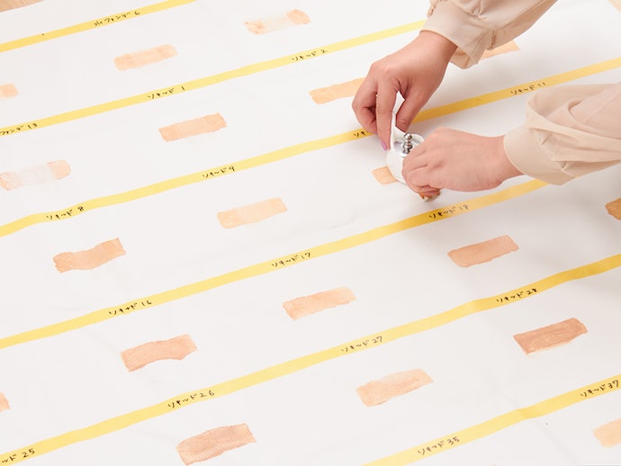 クレドポーボーテ タンプードルエクラ　オークル10 クレ・ド・ポー ボーテ / タンプードルクレームエクラ オークル