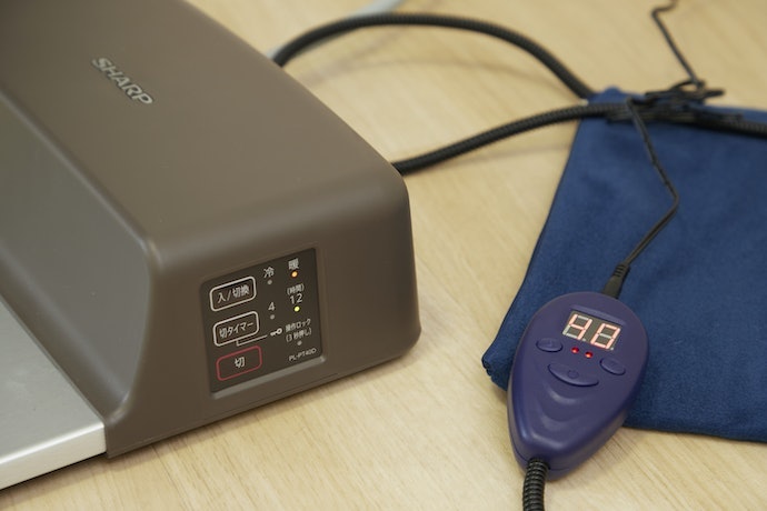 温度制御機能はあるがタイマー機能はなく、長時間使用時は注意が必要