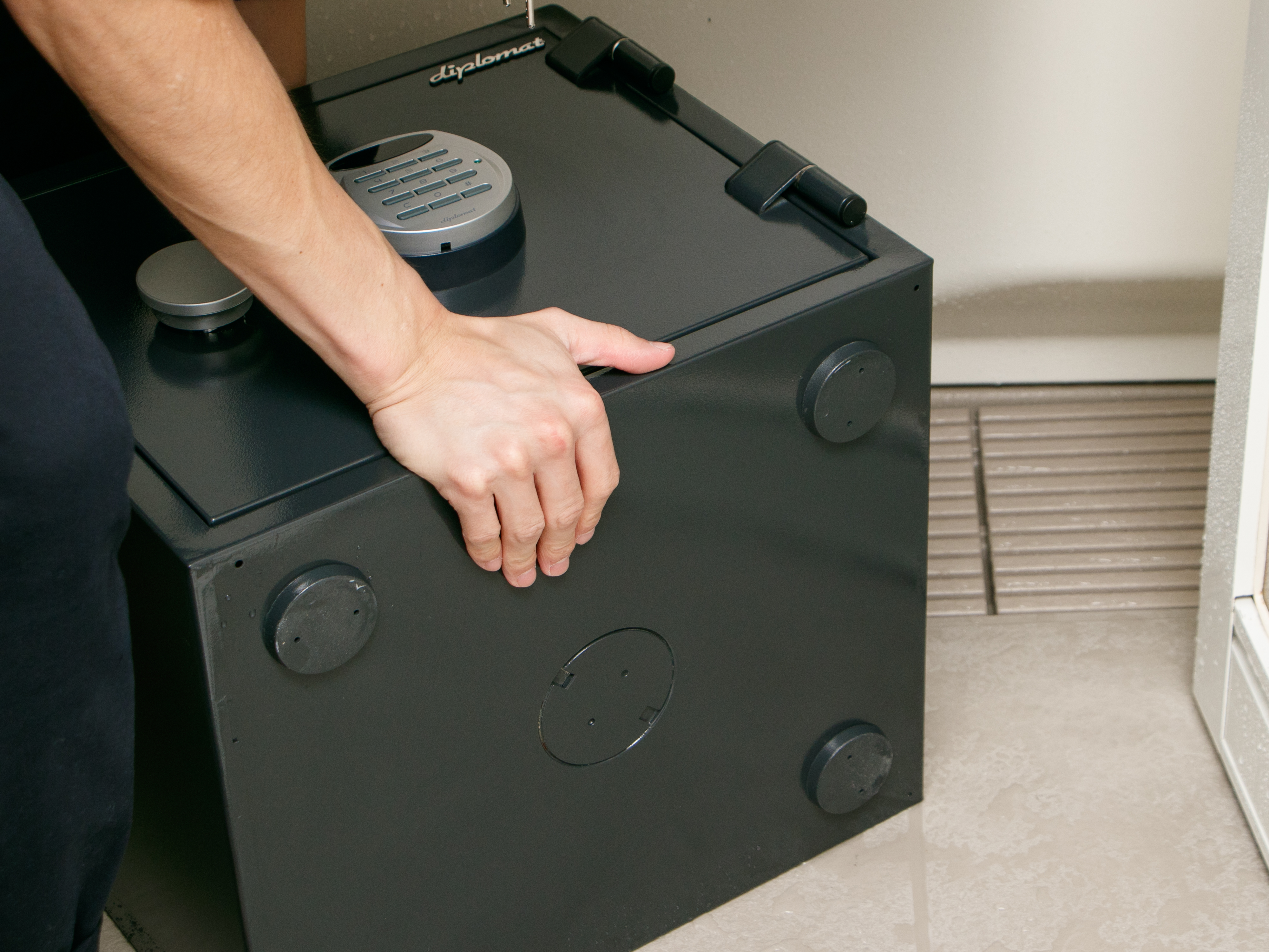 耐火ポータブル保管庫 セントリー CHW20121 825460e9656f646c9aba7d527d9576