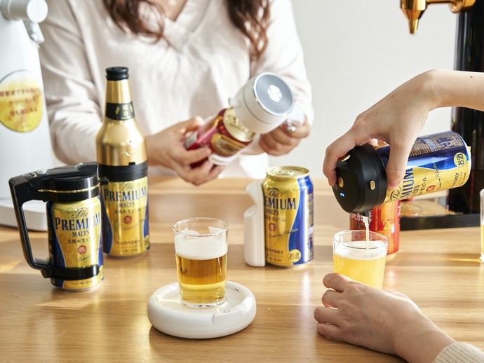缶に当てるだけで使える。取りつけの手間がかからない