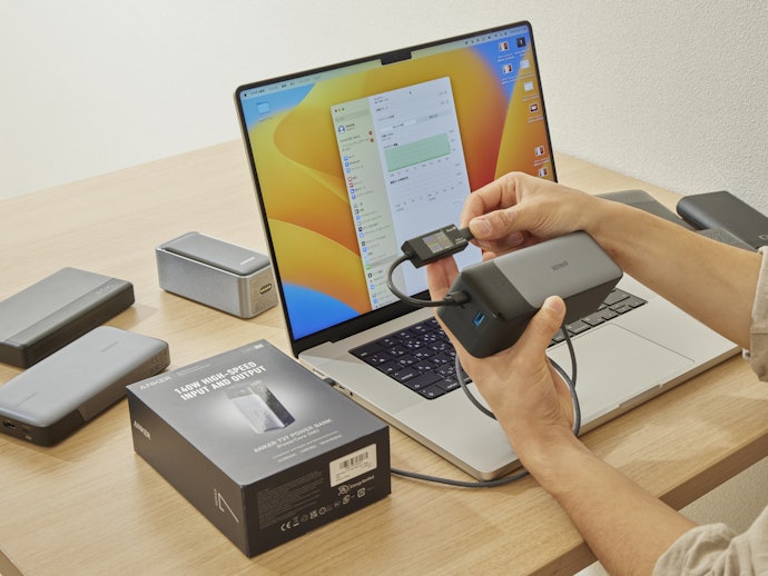 100Wに迫る高出力。ノートパソコンも急速充電できる