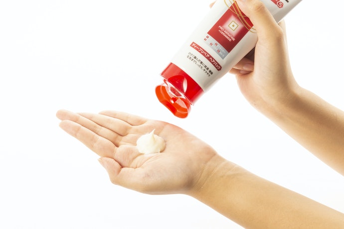 エルセーヴ ダメージケアPROEX ディープリペアヘアパックを他商品と比較！口コミや評判を実際に使ってレビューしました！ | mybest