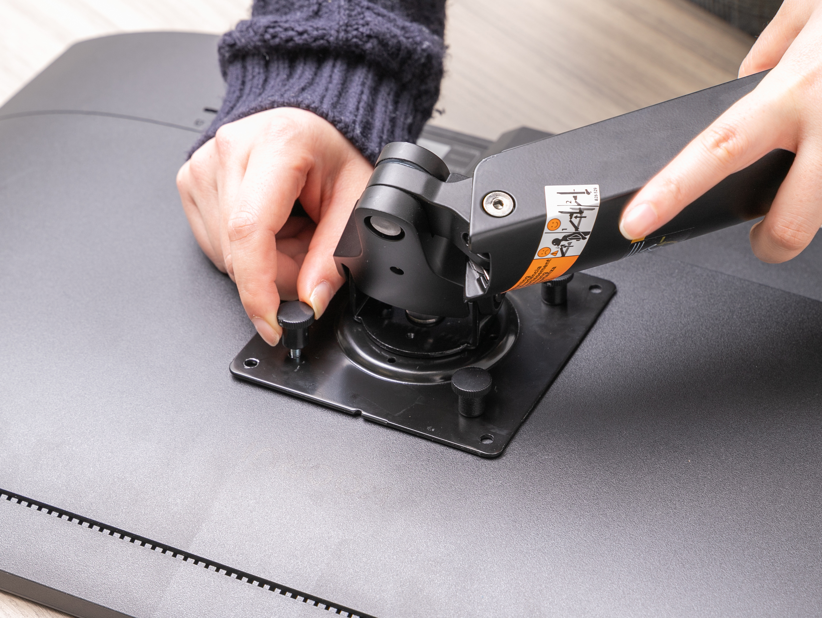 エルゴトロン LXデュアルデスクマウントアーム サイドバイサイド