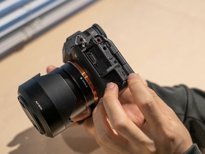 SONY α7C ILCE-7CLをレビュー!クチコミ・評判をもとに徹底検証 SONY α7C ILCE-7CLをレビュー!クチコミ・評判をもとに徹底検証