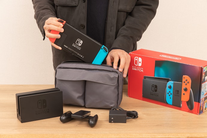 ホリ まるごと収納リバーシブルポーチ for Nintendo Switch NSW