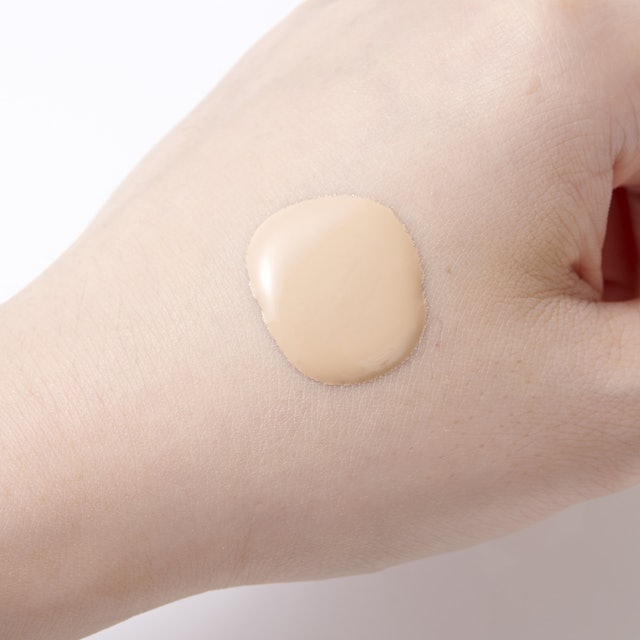 エスティローダー ダブル ウェア ヌード ウォーター フレッシュ メーク