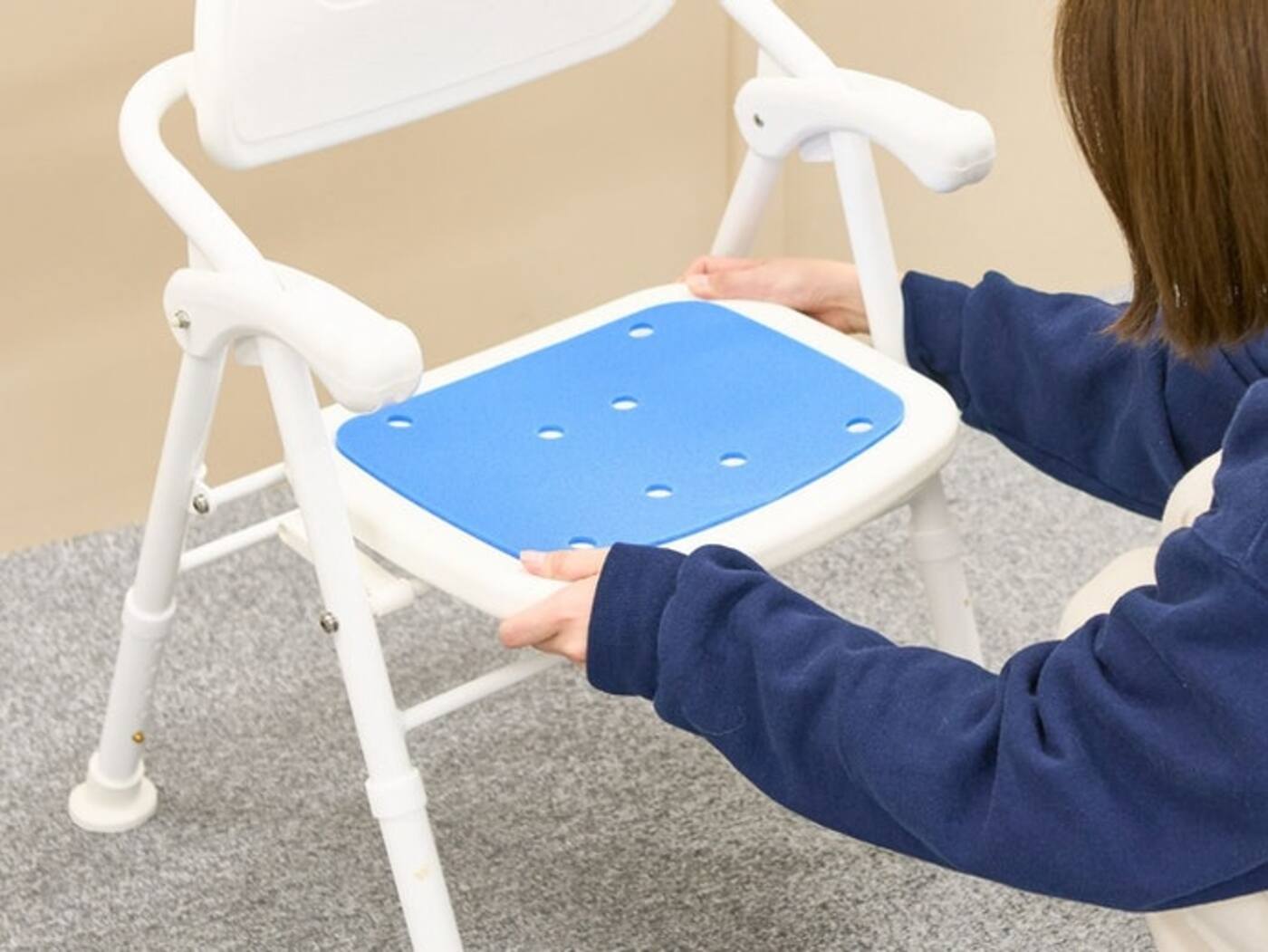 山善 コンフォート 折りたたみシャワーチェア YS-1060をレビュー