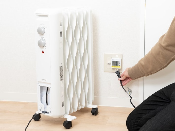 デロンギ ヴェルティカルド オイルヒーター RHJ21F0812を デロンギ ヴェルティカルド オイルヒーター RHJ21F0812を