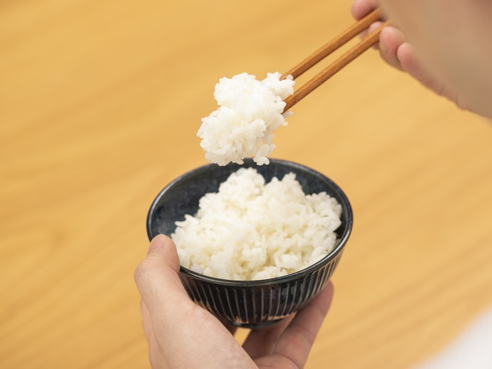 モチッとしており歯切れがよいが、口に含んだ直後の風味は薄め