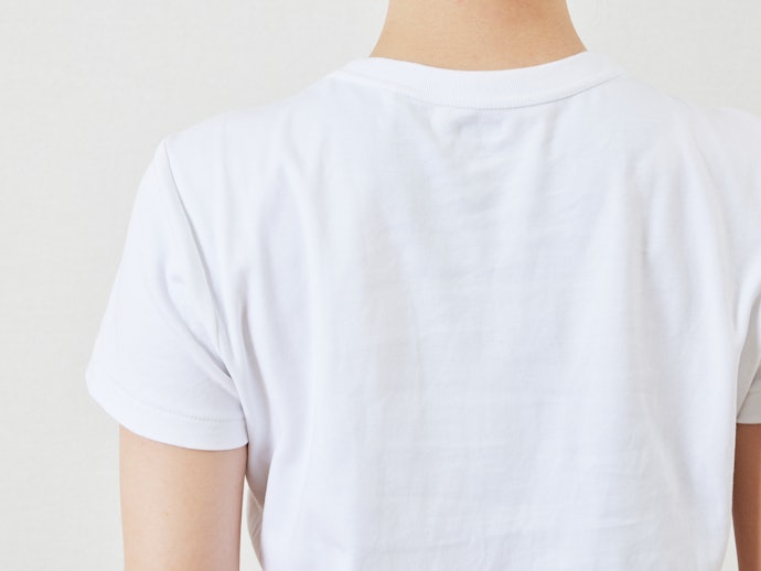 薄めの素材で目立ちにくい。Tシャツを着てもぼこぼこ感なし