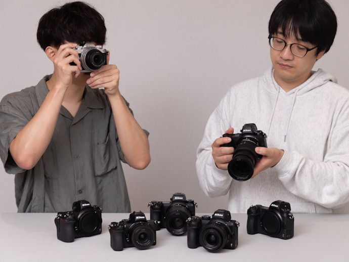 大きめのグリップで持ちやすい。メニュー操作も難しくない