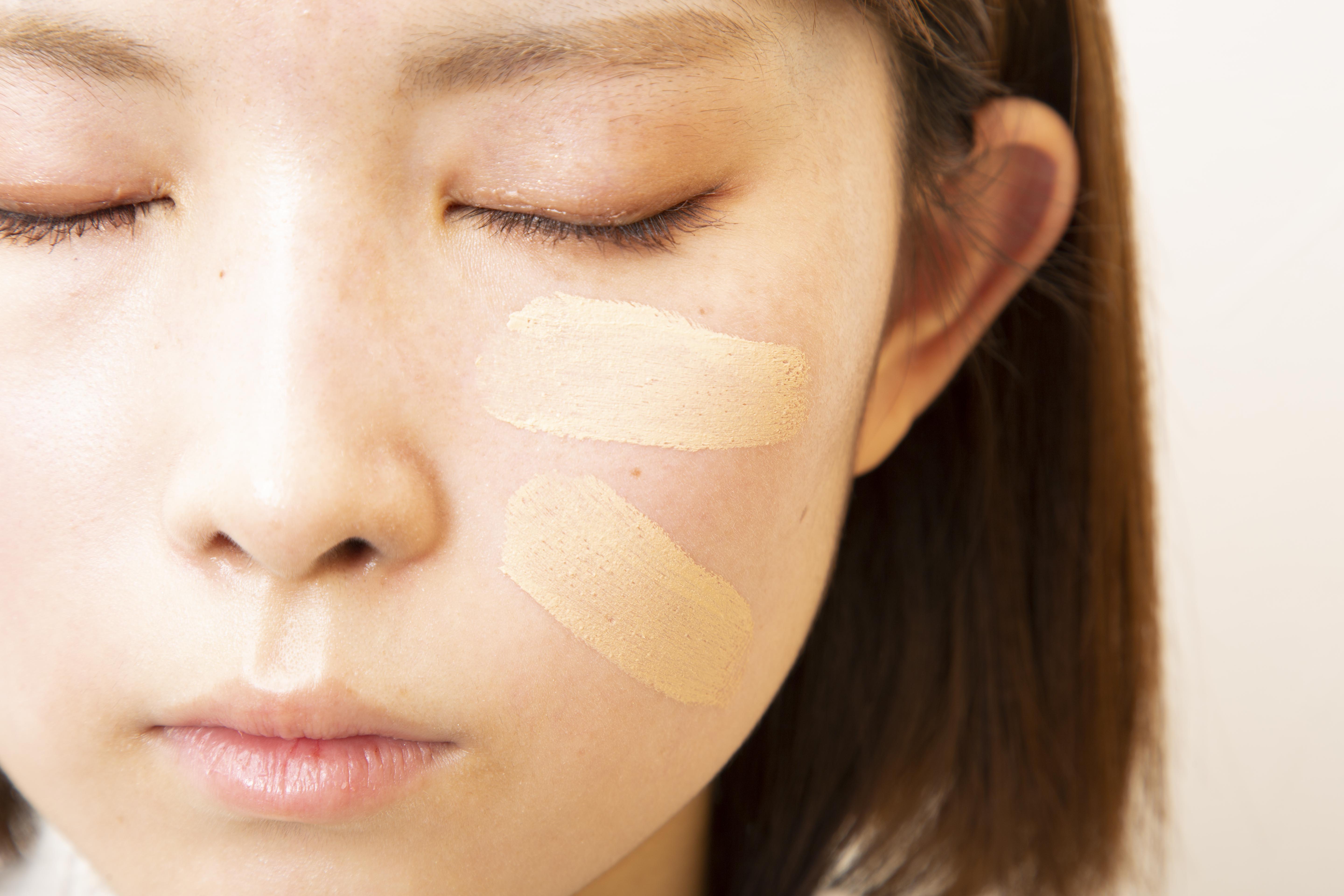 ケイト ファンデーション パウダリースキンメイカーを他商品と比較 口コミや評判を実際に使ってレビューしました Mybest