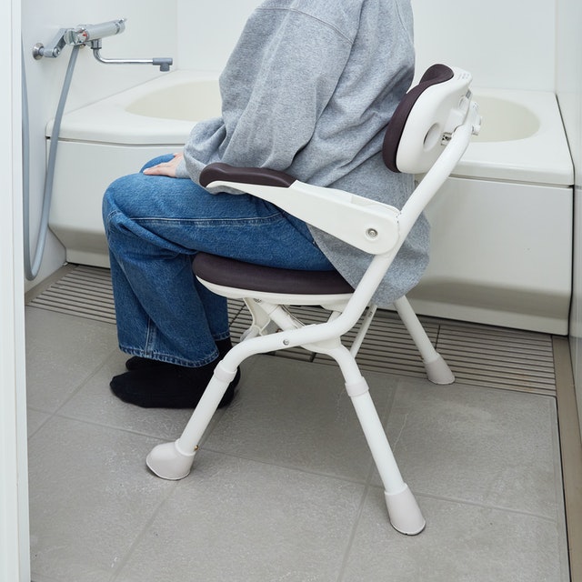安寿 楽らく開閉 シャワーベンチ Sフィット もちぷる アロン化成 介護風呂椅子 楽天市場】【10/1限定P5倍】アロン化成 安寿 楽らく開閉シャワー