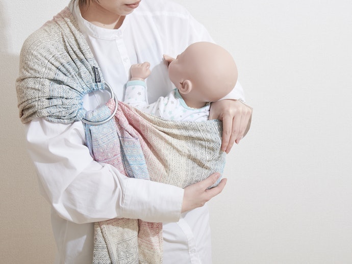 密着できて安定感がある。大きく動いても赤ちゃんがぐらつかない