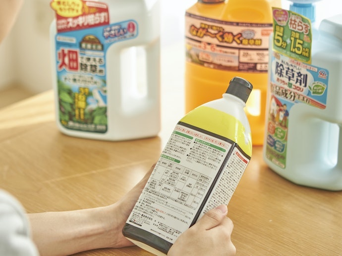 水田の近くでも使用できる。広範囲の散布に便利な希釈タイプ