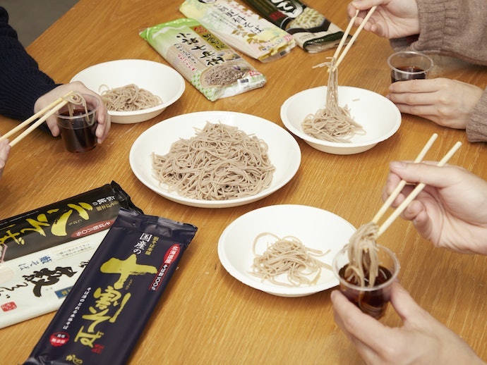 硬めでしっかりとコシを感じられて、蕎麦の風味もしっかりと味わえる