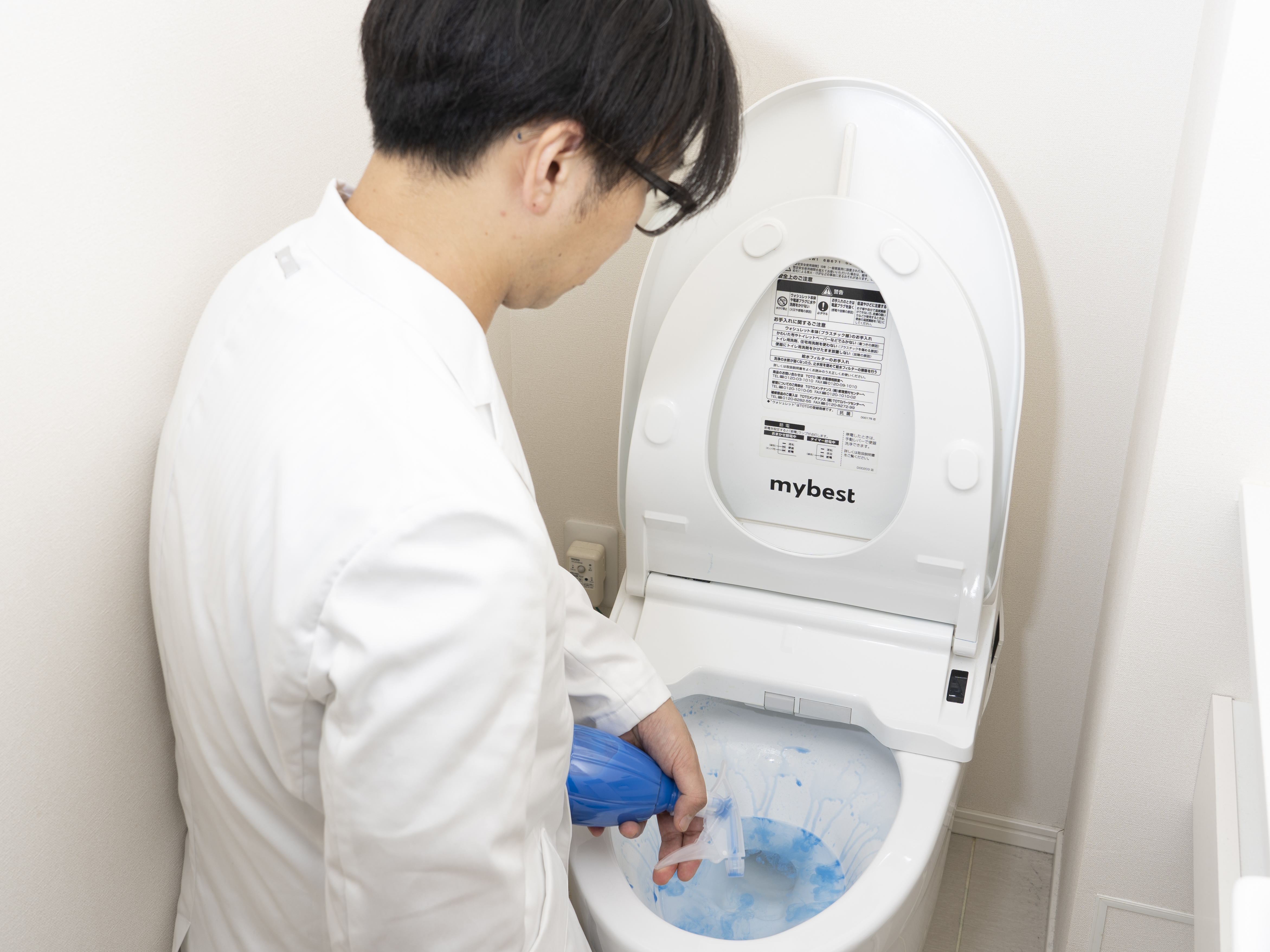 緑の魔女 泡スプレー トイレ用を全12商品と比較！口コミや評判を実際に使ってレビューしました！ | mybest