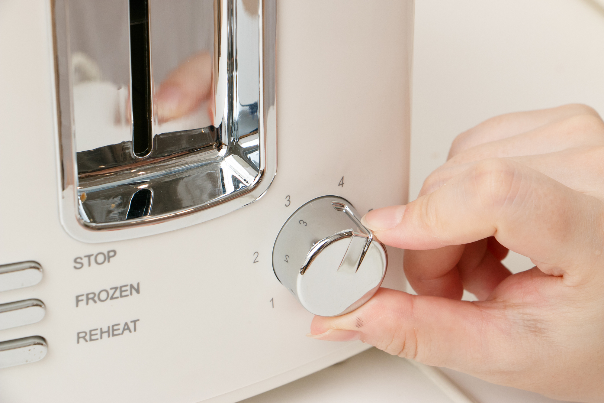 ニトリ ポップアップトースターを他商品と比較 口コミや評判を実際に使ってレビューしました Mybest