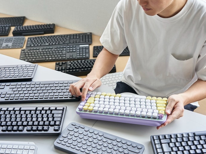 自分仕様に変えられる機能が搭載。角度調整やキーマップの設定変更ができる