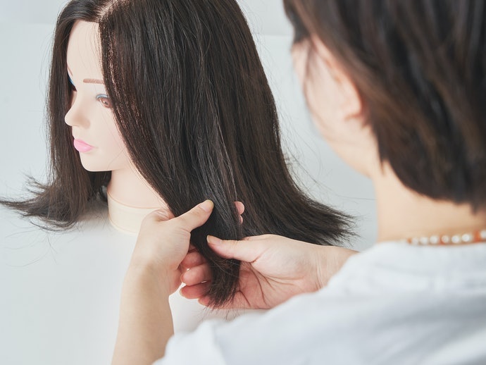 うるおい感のある仕上がり。ミディアムヘアを6分強で乾かせた