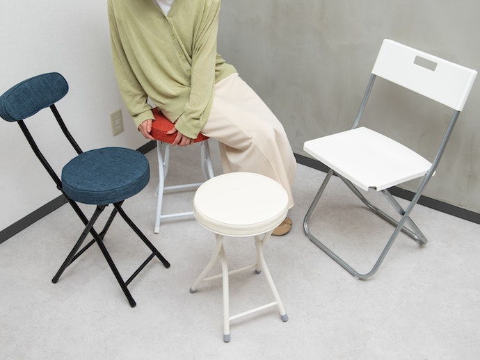 ⭐値下げしました⭐ ⭐再値下げ要相談⭐ホワイトクッション折りたたみチェア 楽天市場】SKYE ゲーミングチェア 広々座面 PUレザー/ファブリック生地