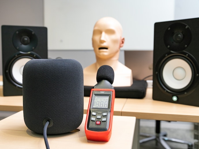 騒音下でもきちんと声を認識できた。AIアシスタントも賢い