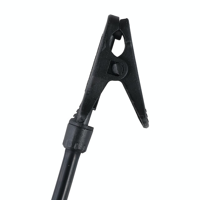 バルブへの固定はクリップで挟むだけ。シンプルで使いやすい