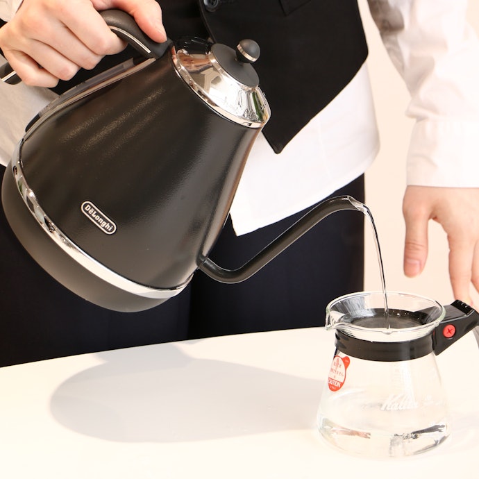 デロンギ アイコナ 電気カフェケトルをレビュー!クチコミ・評判 デロンギ アイコナ 電気カフェケトルをレビュー!クチコミ・評判