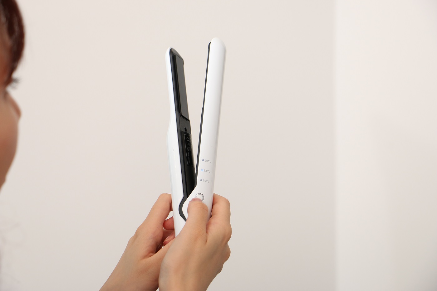 Salon Depot コードレス ヘアアイロンを他商品と比較 口コミや評判を実際に使ってレビューしました Mybest