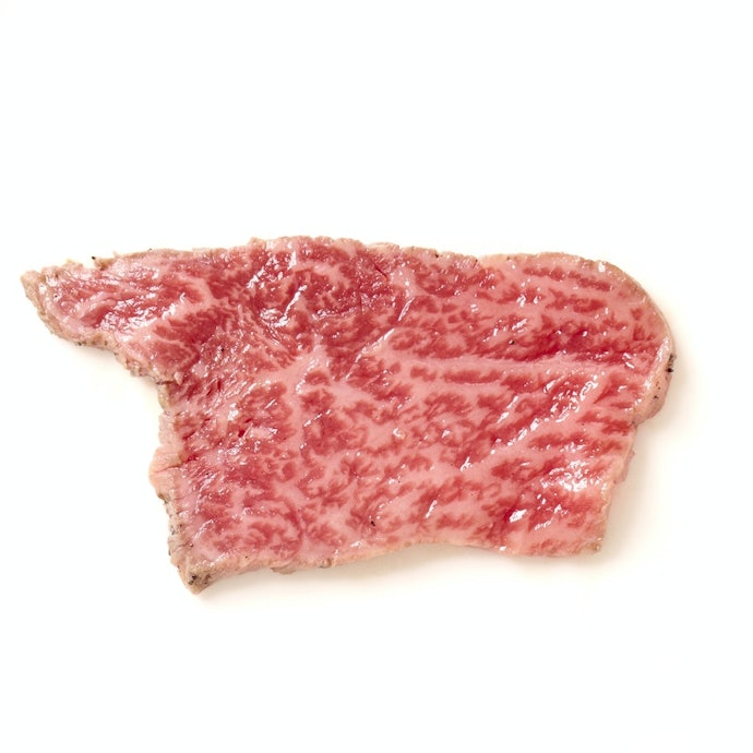 箱入りタイプで高級感あり。カット済みで手軽に食べられる