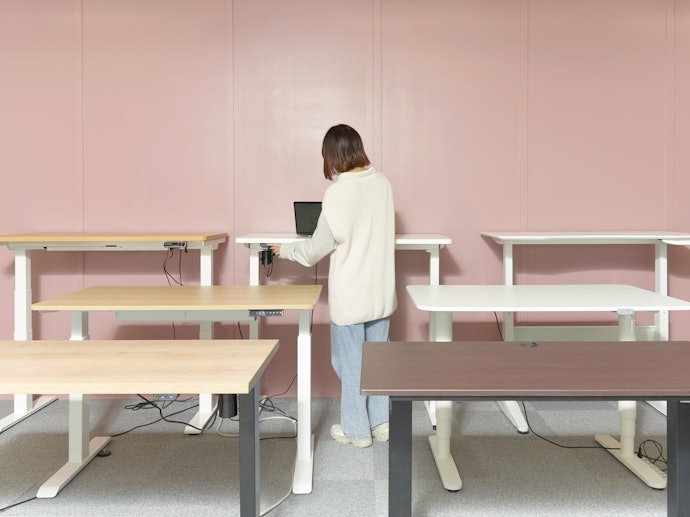 IKEA BEKANT デスク 昇降式をレビュー!クチコミ・評判をもとに IKEA BEKANT デスク 昇降式をレビュー!クチコミ・評判をもとに
