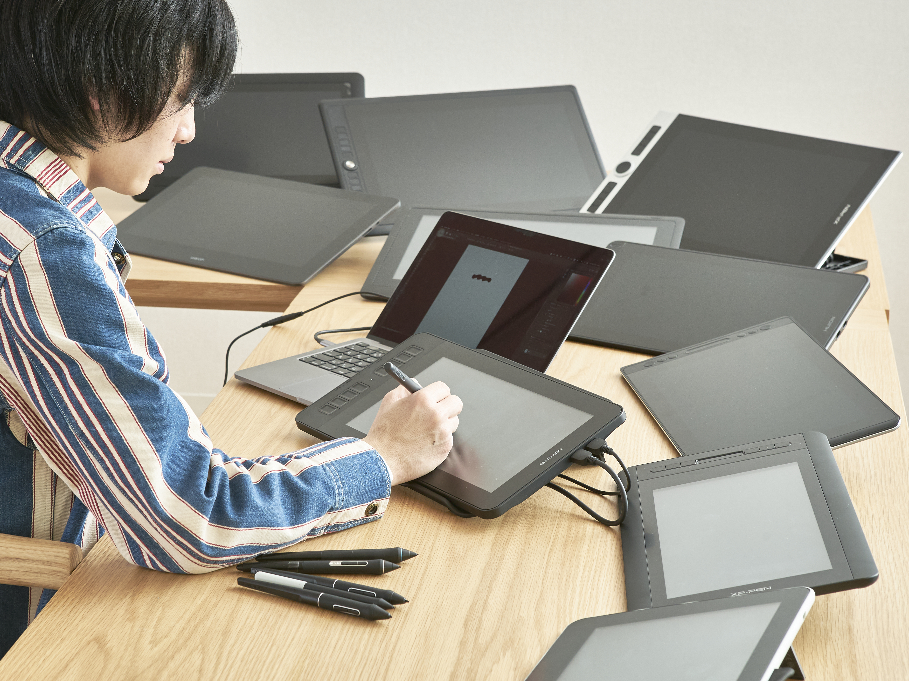 Wacom Cintiq Pro16を全10商品と比較 口コミや評判を実際に使ってレビューしました Mybest